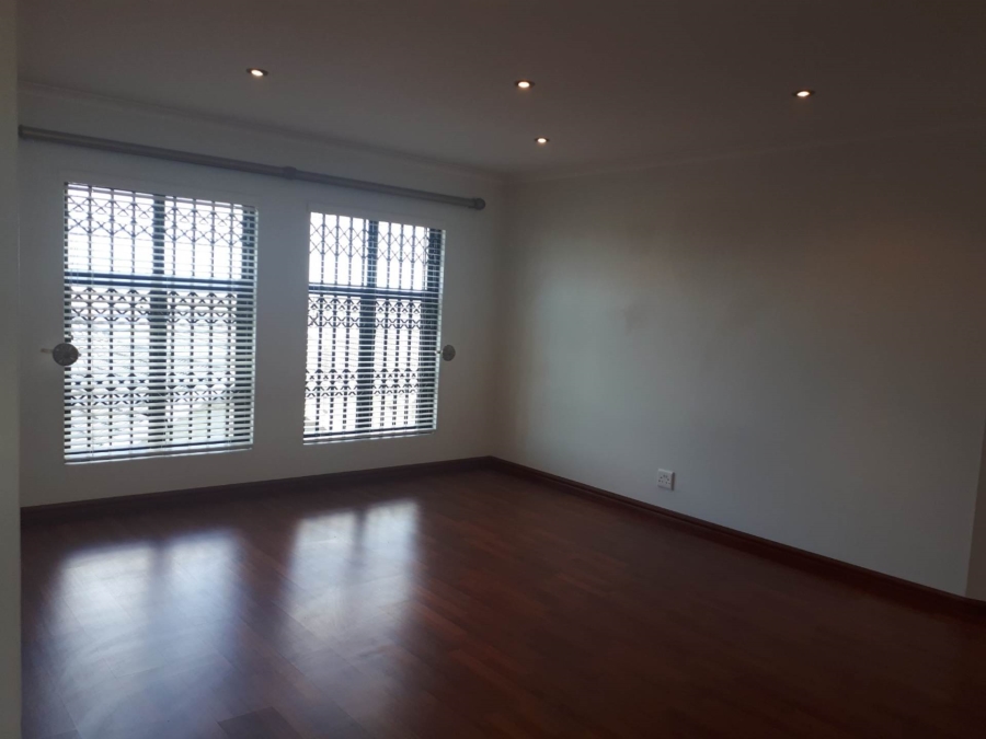 To Let 3 Bedroom Property for Rent in Plattekloof Western Cape